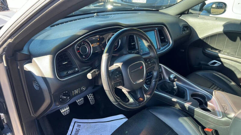 2015 Dodge Challenger R/T Plus Shaker