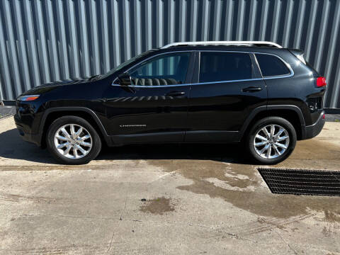 2015 Jeep Cherokee for sale at Lansing Auto Mart in Lansing KS