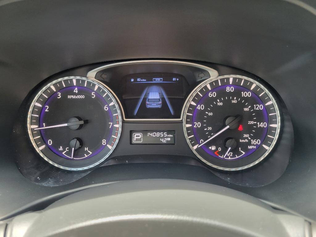 2014 INFINITI QX60 for sale at DAGO'S AUTO SALES LLC in Dalton, GA