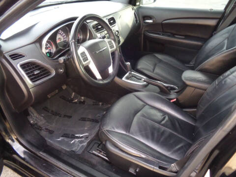 2014 Chrysler 200 Limited