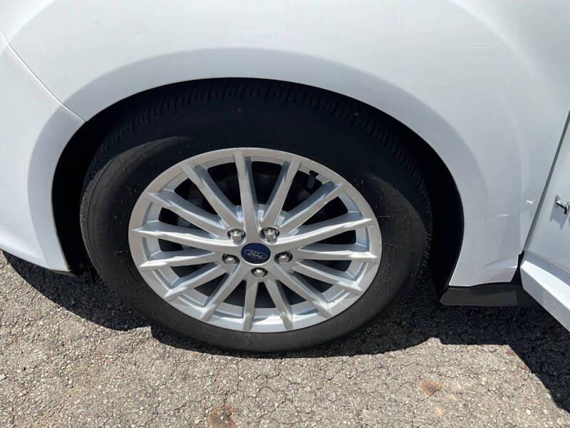 2015 Ford C-MAX Hybrid SE