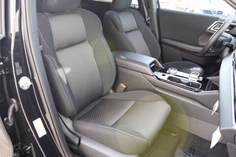 2025 Mitsubishi Outlander ES