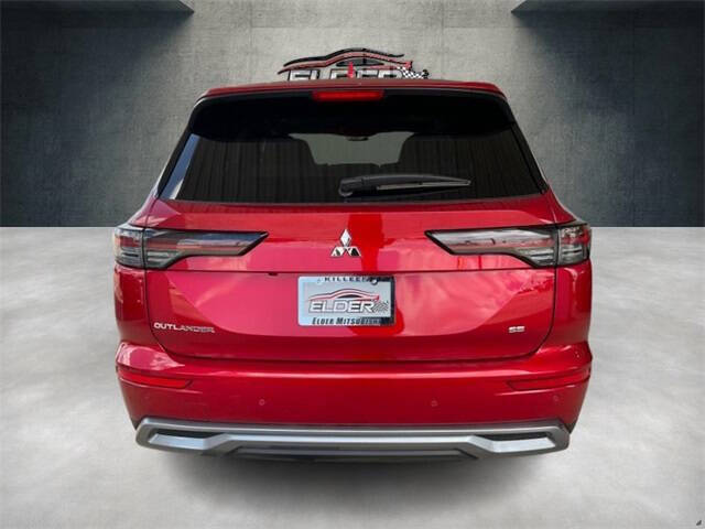 2025 Mitsubishi Outlander SE