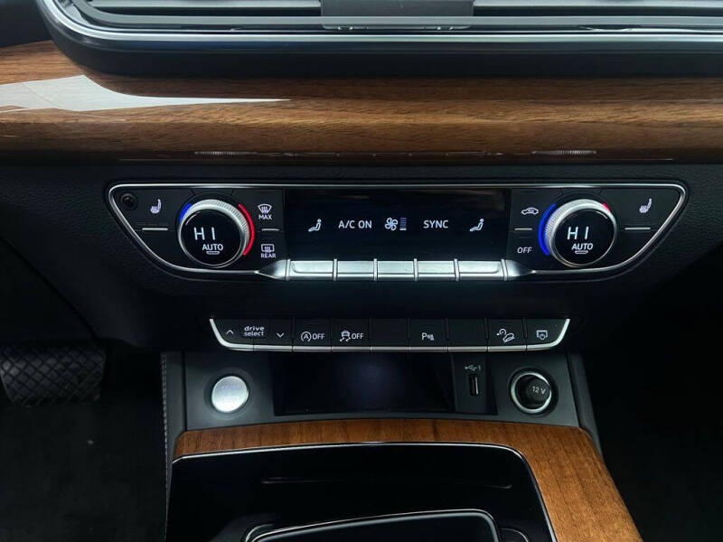 2023 Audi Q5 quattro S line Prem Plus 45 TFSI