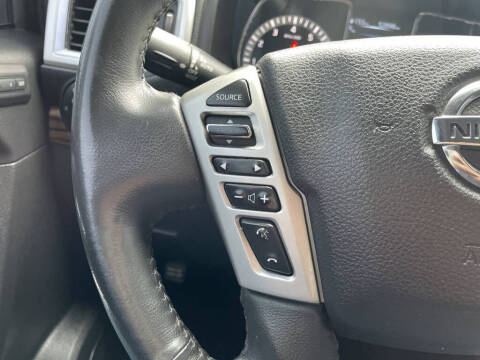 2017 Nissan Titan SL