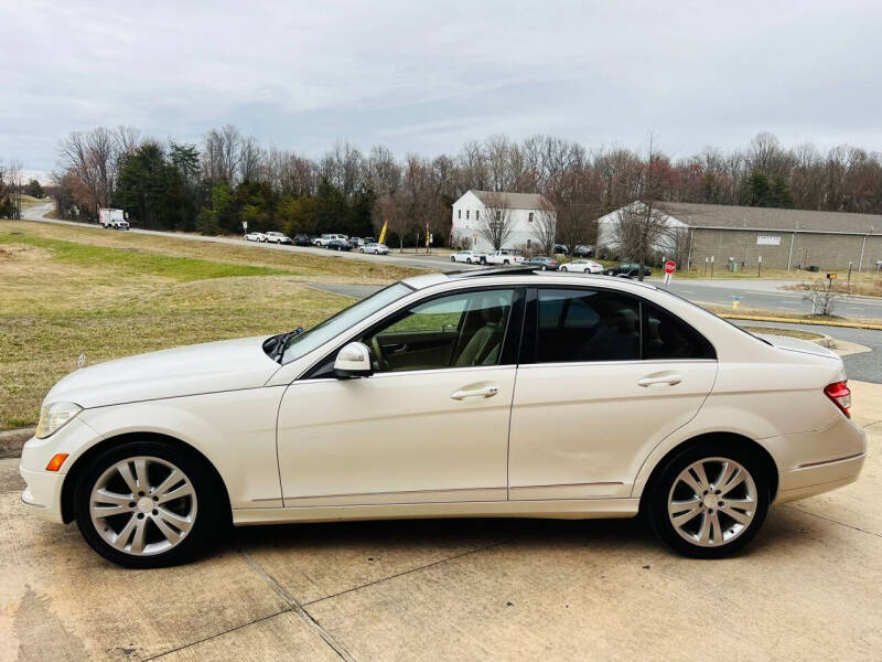 2008 Mercedes-Benz C-Class C300 Luxury photo 3