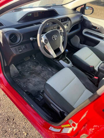 2013 Toyota Prius c Two