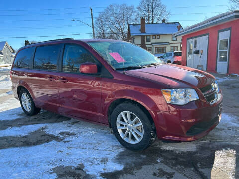 2015 Dodge Grand Caravan for sale at BROTHERS AUTO SALES in Hampton IA