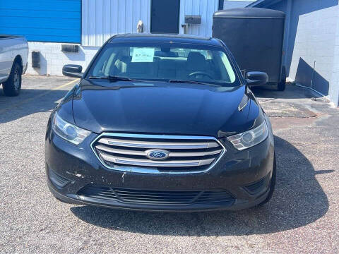 2015 Ford Taurus for sale at Big & Muscles Automotive in Mobile AL