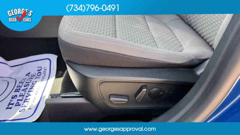 2022 Ford Escape SE