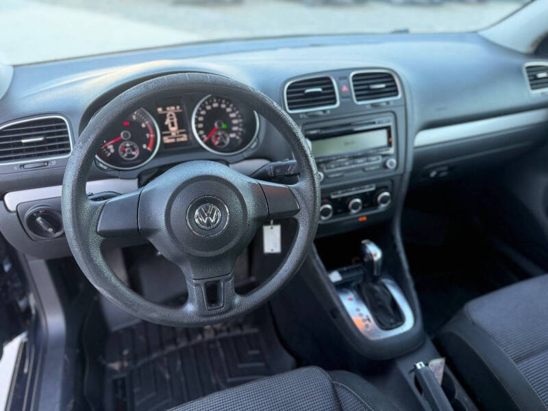 2012 Volkswagen Golf 2.5L PZEV