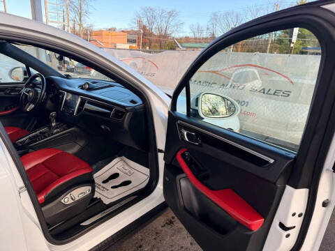 2017 Porsche Macan S