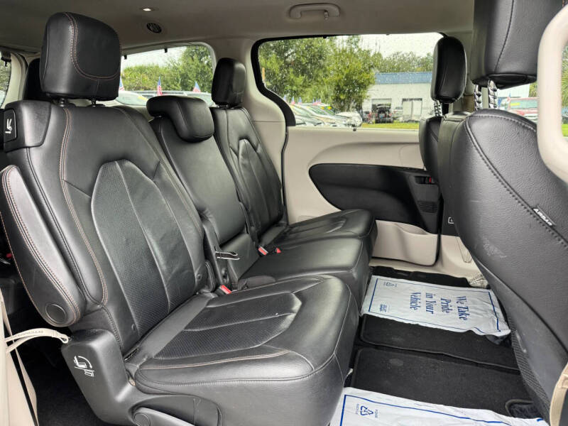 2018 Chrysler Pacifica Touring L