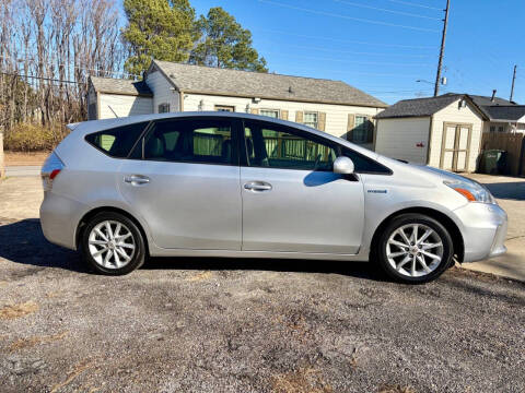 2012 Toyota Prius v Five
