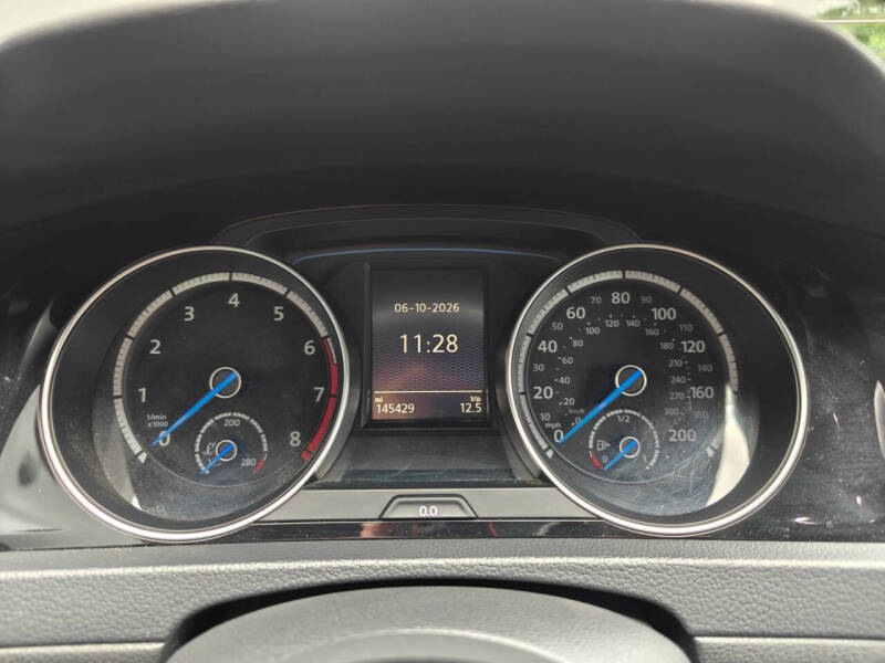 2016 Volkswagen Golf R