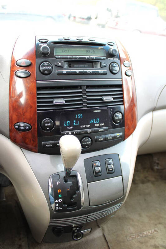 2005 Toyota Sienna