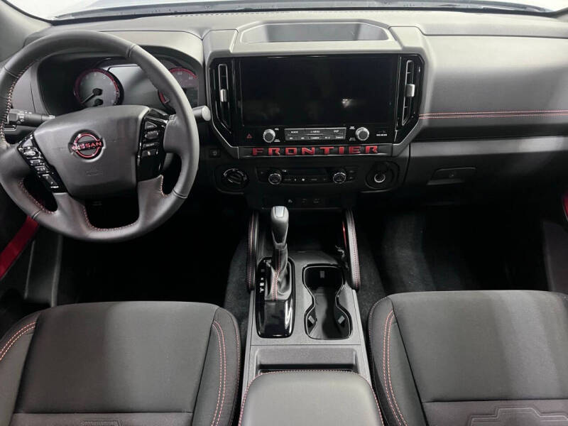 2025 Nissan Frontier