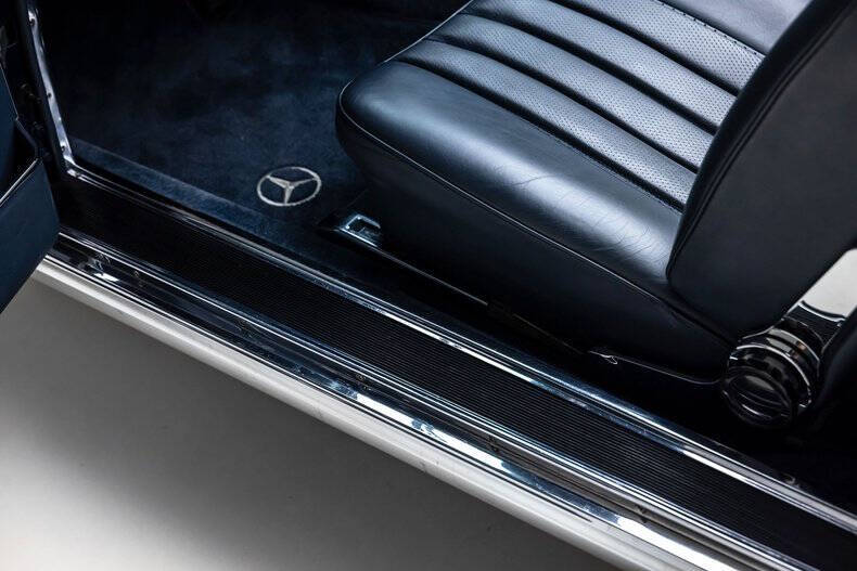 1969 Mercedes-Benz 280-Class