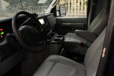 2013 Ford E-Series E-350 SD
