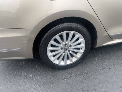 2016 Volkswagen Passat 1.8T SE