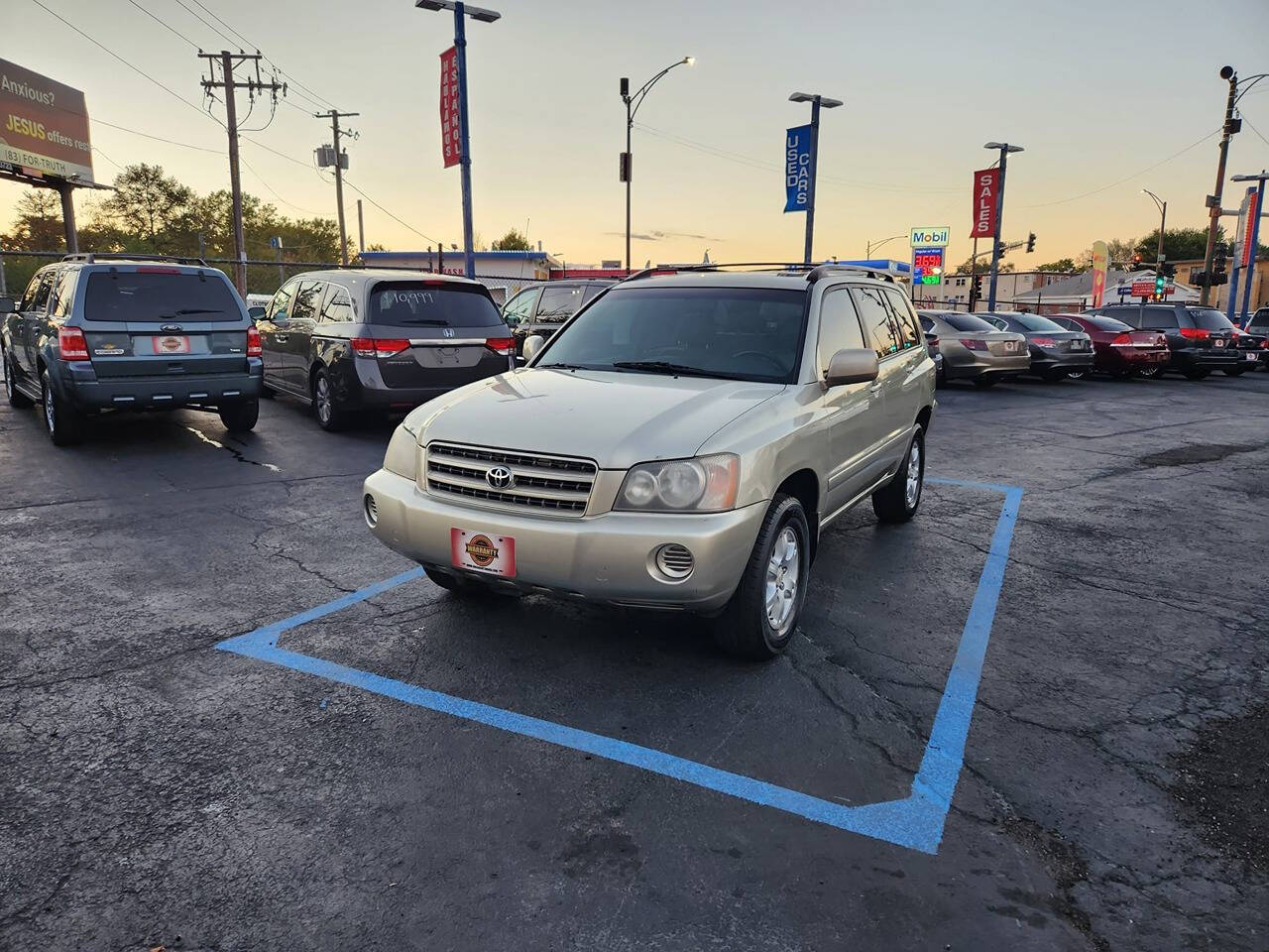 2003 Toyota Highlander for sale at Chicago Auto House in Chicago, IL