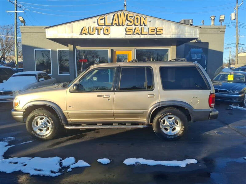 2001 Ford Explorer XLT's photo