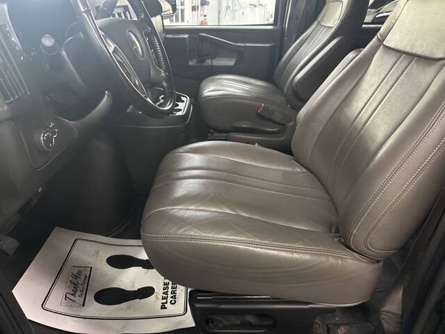 2017 Chevrolet Express LS 2500