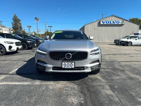 2018 Volvo V90 Cross Country T6