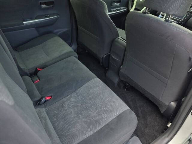 2013 Toyota Prius v Five