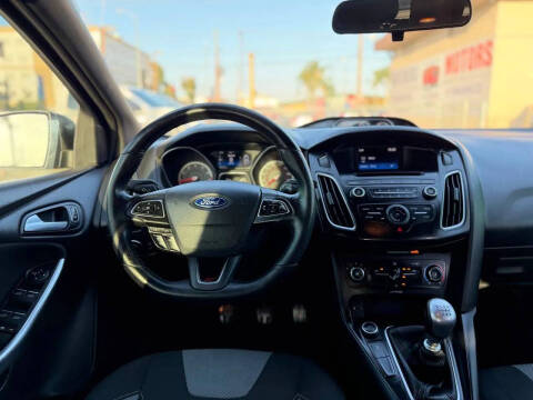 2017 Ford Focus ST
