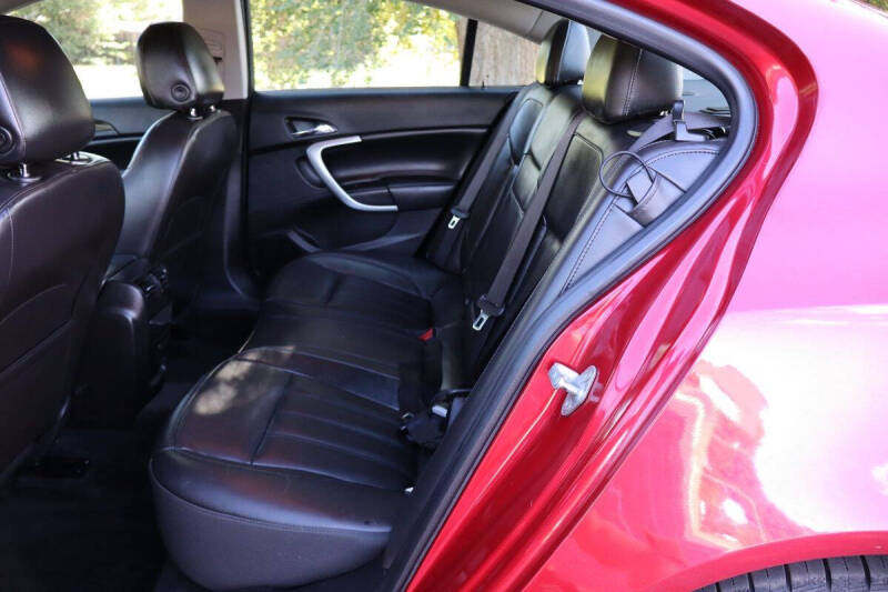 2012 Buick Regal Premium 1