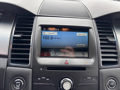 2018 Ford Taurus SEL