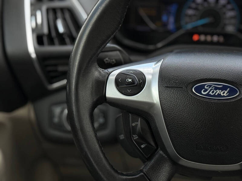 2013 Ford C-MAX Hybrid SE