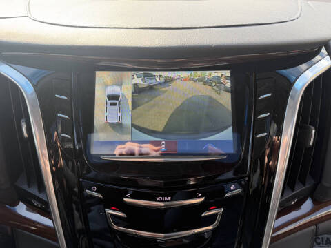 2019 Cadillac Escalade Luxury