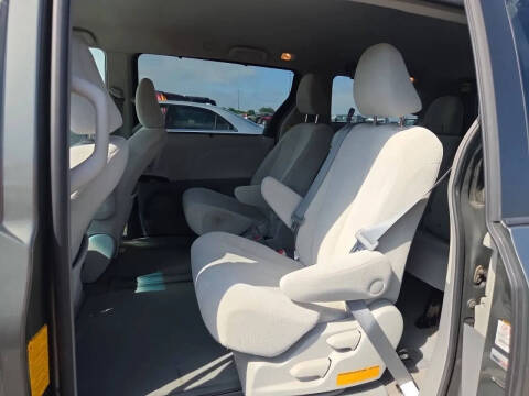 2012 Toyota Sienna