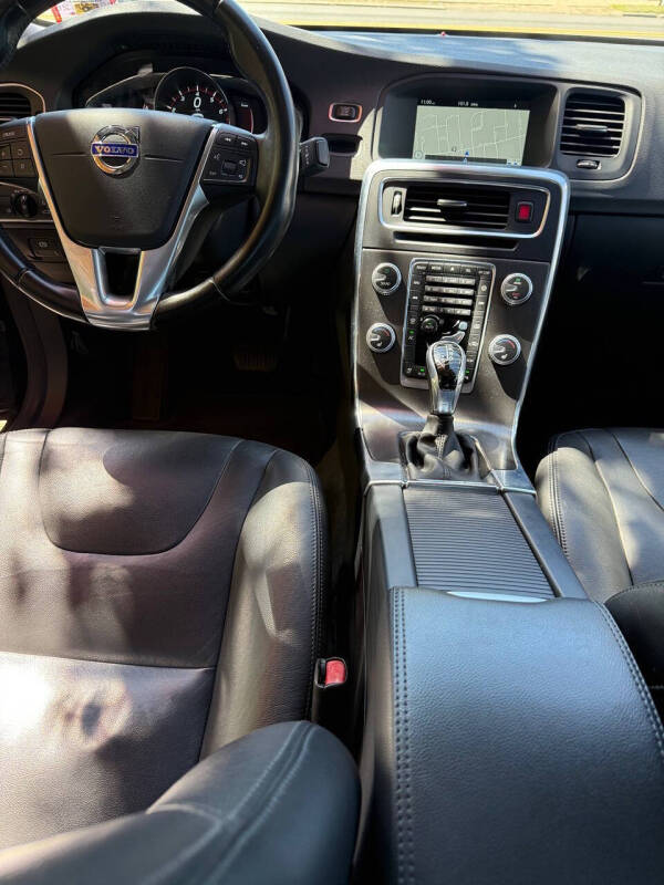 2016 Volvo S60 T5 Drive-E Premier