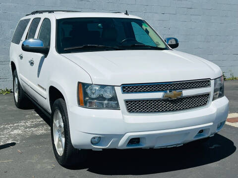 2007 Chevrolet Suburban for sale at Deluxe Motors Sac INC in Sacramento CA