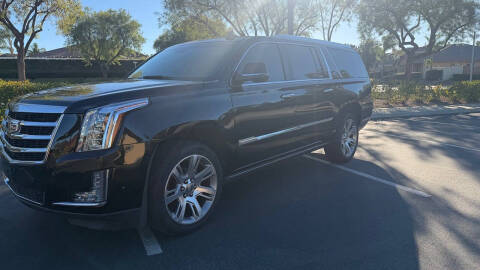 2018 Cadillac Escalade ESV Premium Luxury