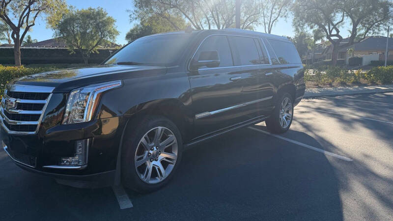 2018 Cadillac Escalade ESV Premium Luxury