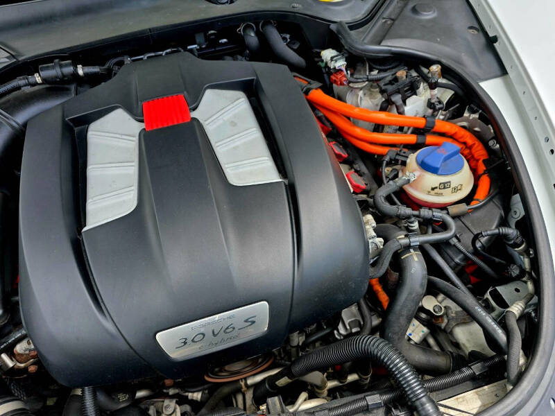 2015 Porsche Panamera S E-Hybrid