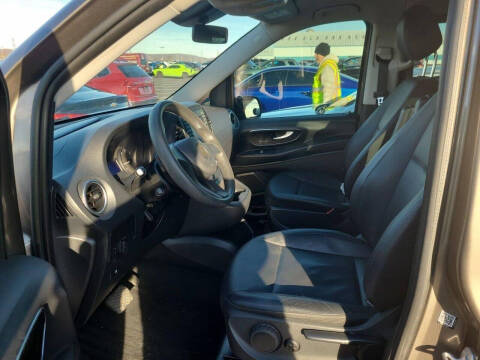 2016 Mercedes-Benz Metris Passenger