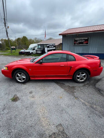 2000 Ford Mustang
