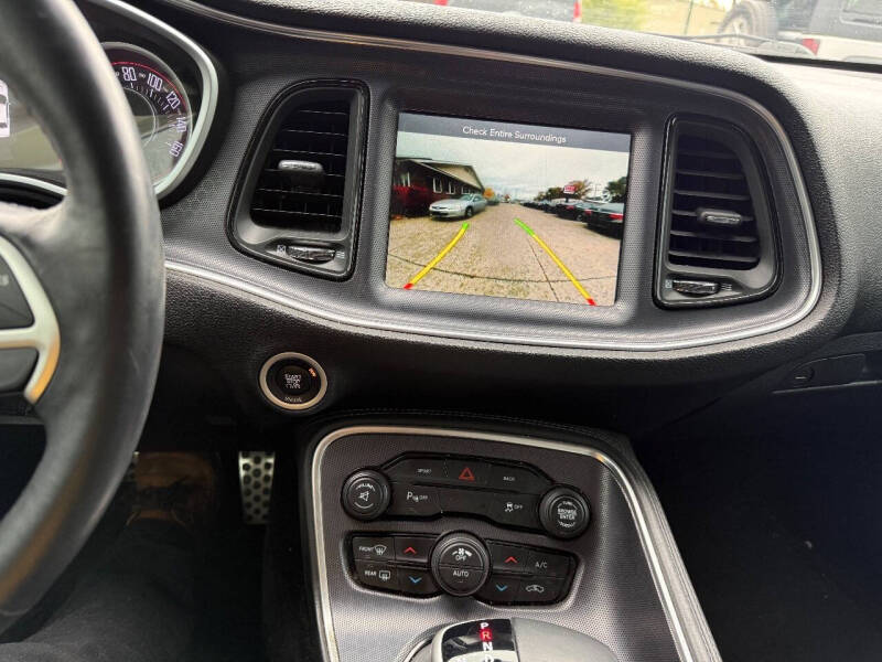 2016 Dodge Challenger SXT