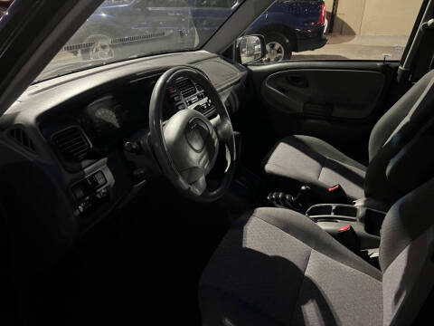 2004 Chevrolet Tracker