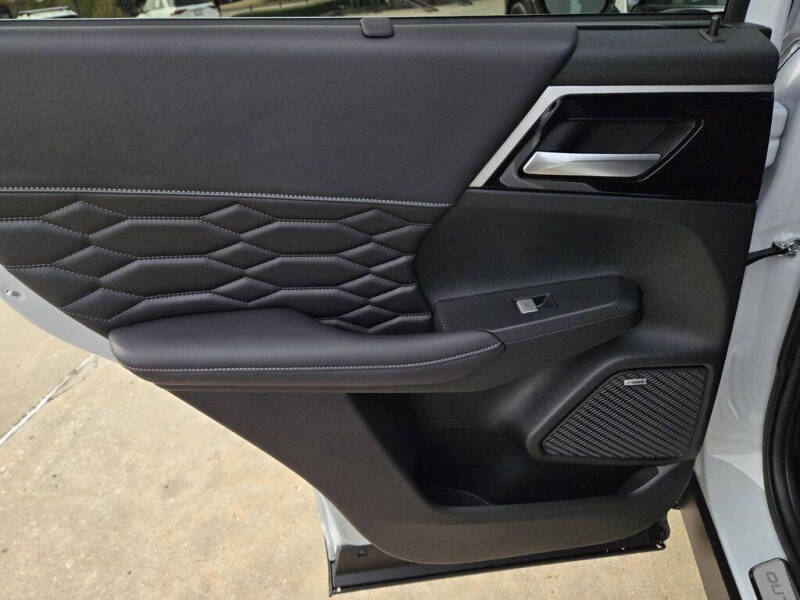 2026 Mitsubishi Outlander SEL