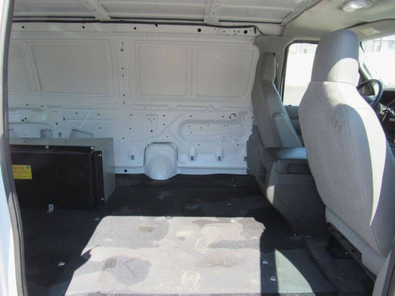 2011 Ford E-Series E-250