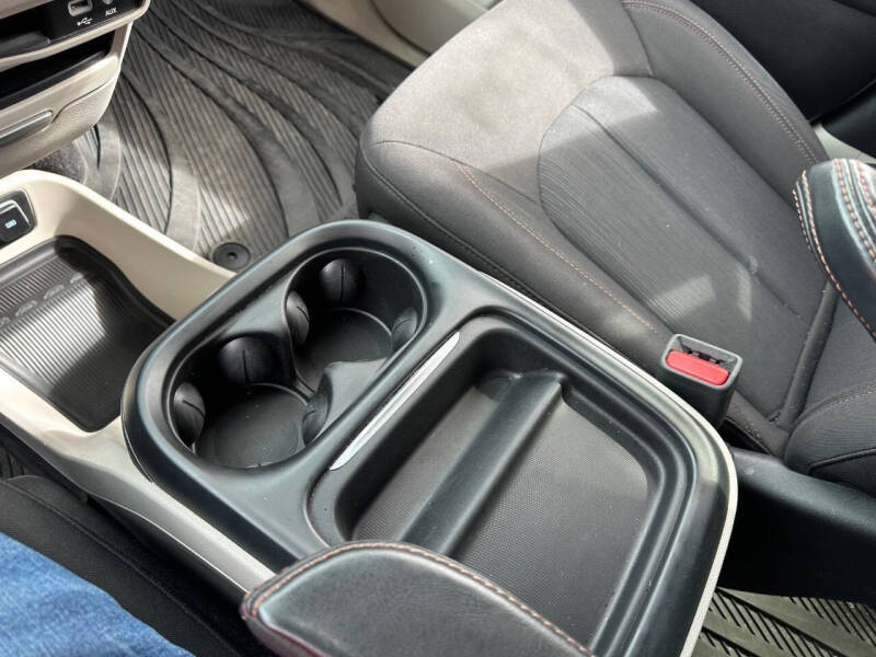 2017 Chrysler Pacifica Touring Plus