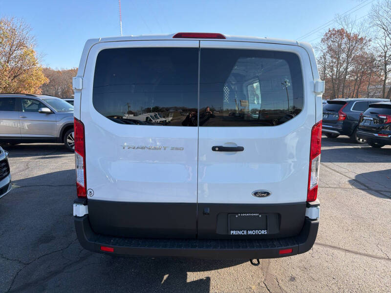 2024 Ford Transit