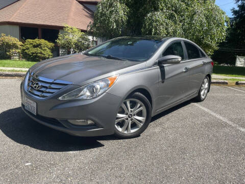 2012 Hyundai Sonata for sale at Modern Classic Automotive in Federal Way WA