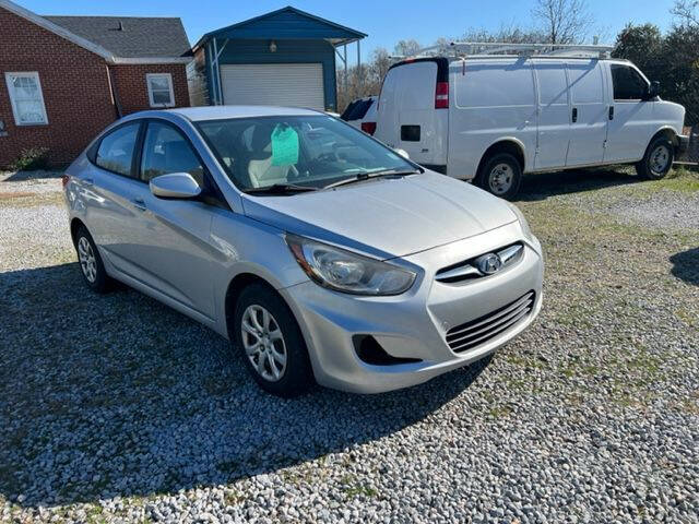 2013 Hyundai Accent for sale at RJ Cars & Trucks LLC in Clayton NC